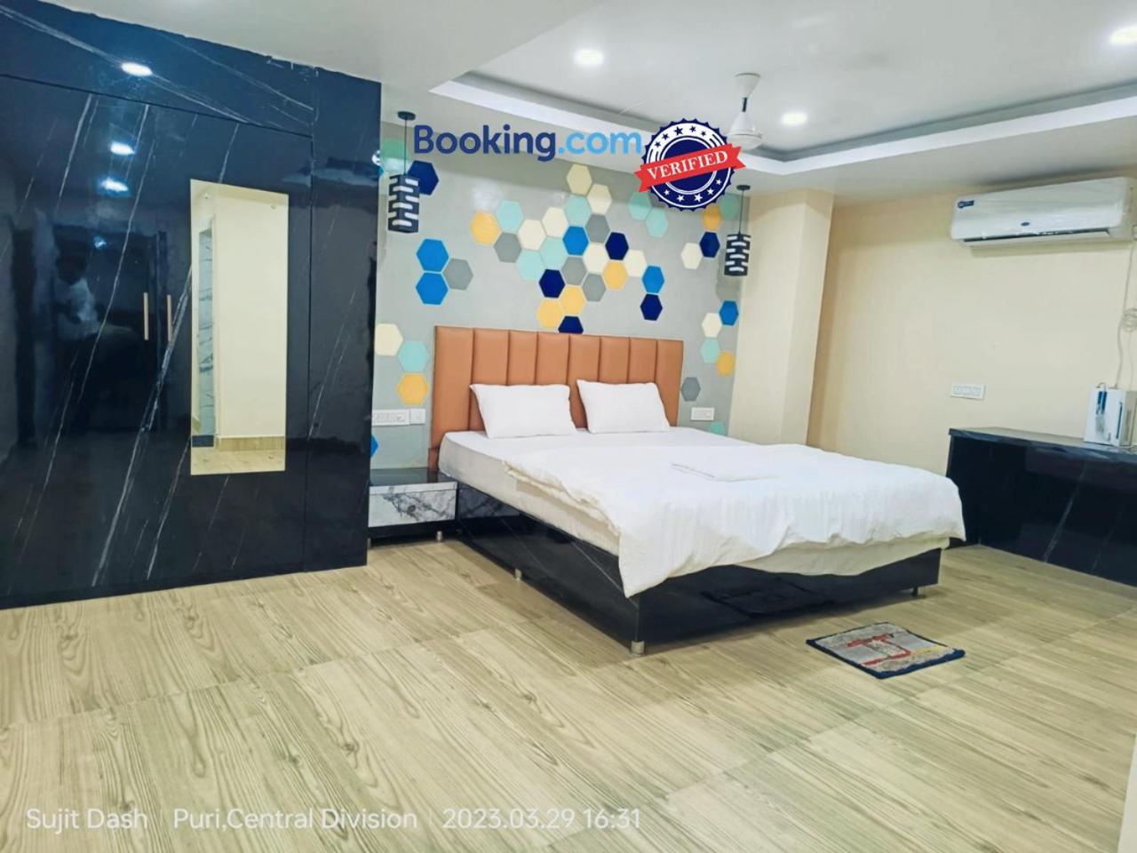 Santosh 2 Hotel Puri